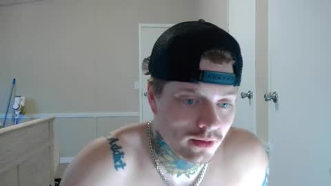Snapshot of redinthebed chatting on January 29, 2025, 5:35 pm InkedGinger online show from January 29, 2025, 5:35 pm