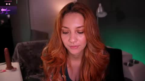 Snapshot of redjasmine_ chatting on May 25, 2026, 11:44 pm Red Jasmine online show from May 25, 2026, 11:44 pm
