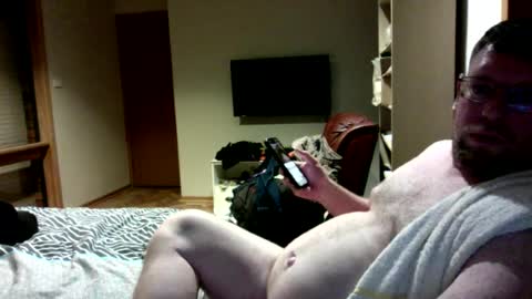 redroomowing online show from July 29, 2026, 6:28 pm