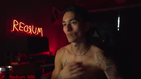 Red online show from November 10, 2025, 6:29 pm