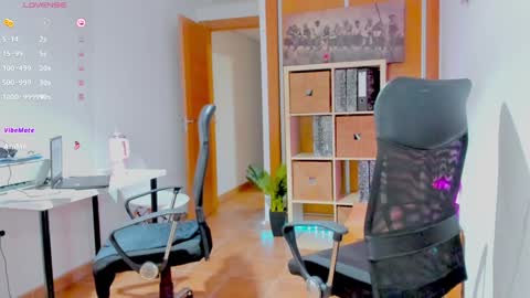 Snapshot of redskyxxx_ chatting on December 10, 2024, 11:11 am Sofia online show from December 10, 2024, 11:11 am