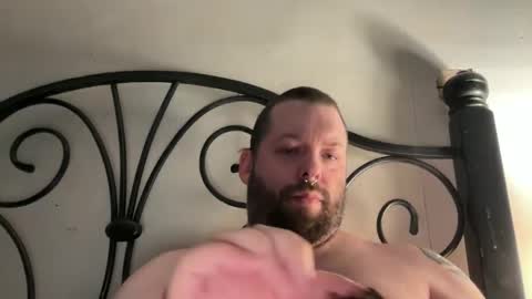 Snapshot of redsman1992 chatting on January 28, 2025, 10:02 am marlboroboy online show from January 28, 2025, 10:02 am