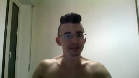 Snapshot of redstep0 chatting on September 9, 2025, 11:26 pm redstep0 online show from September 9, 2025, 11:26 pm