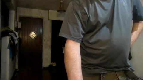 Snapshot of redwinelipss chatting on October 31, 2025, 5:19 am redwinelipss online show from October 31, 2025, 5:19 am