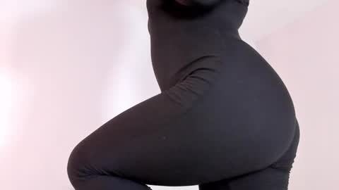 Snapshot of regina_noctixx chatting on October 24, 2025, 10:50 pm Regina  online show from October 24, 2025, 10:50 pm