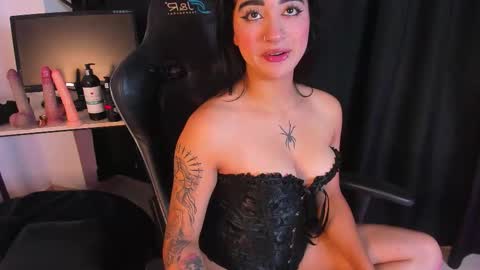   online show from October 29, 2025, 2:36 am