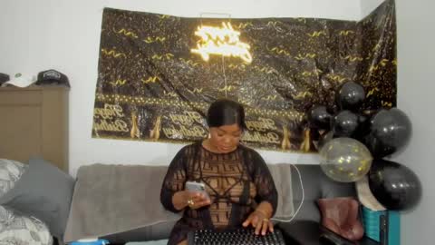reginabanx online show from April 26, 2026, 12:08 am