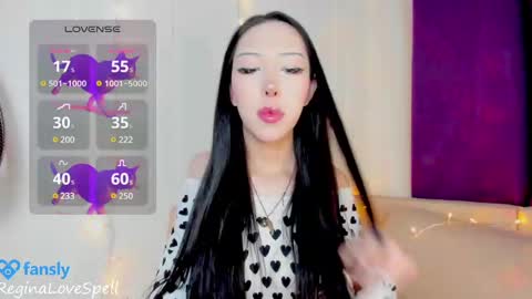 Snapshot of reginainspace chatting on February 12, 2025, 12:16 am  Regina online show from February 12, 2025, 12:16 am