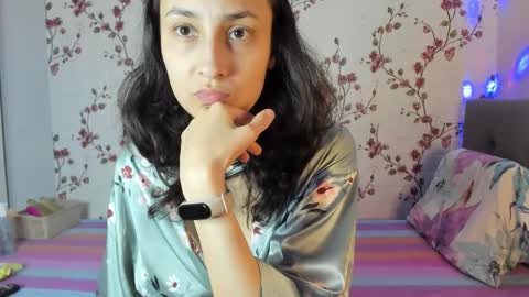 Alisa online show from November 2, 2025, 1:24 pm