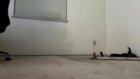 Snapshot of regular03 chatting on October 27, 2025, 8:18 am regular03 online show from October 27, 2025, 8:18 am