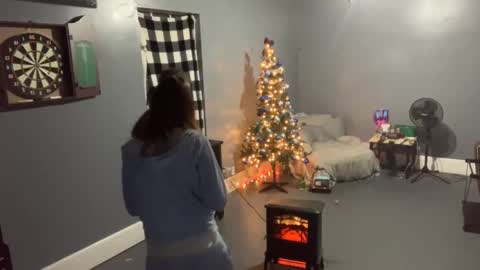 Snapshot of reighofsun98 chatting on December 22, 2024, 11:52 pm SunshineSanchez online show from December 22, 2024, 11:52 pm