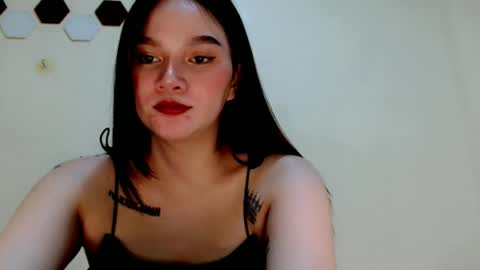 Snapshot of reignxxxx chatting on May 22, 2026, 1:28 pm Rei online show from May 22, 2026, 1:28 pm