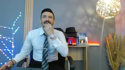   REIKO  online show from February 4, 2026, 2:34 pm