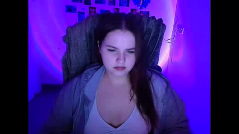 Snapshot of reinakitty_ chatting on February 12, 2026, 6:30 am Reina online show from February 12, 2026, 6:30 am