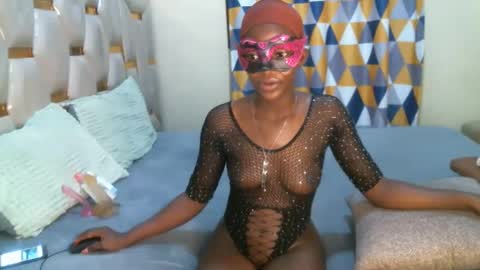 remmyqueen online show from May 9, 2026, 10:04 pm