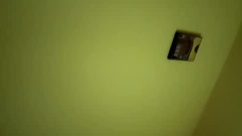 Snapshot of remus60 chatting on November 10, 2025, 11:31 am remus60 online show from November 10, 2025, 11:31 am