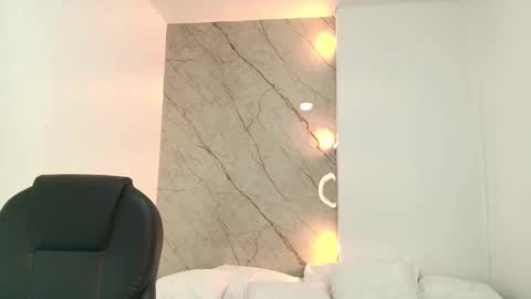 Snapshot of renata_reyes11 chatting on March 4, 2025, 4:49 am Renata online show from March 4, 2025, 4:49 am