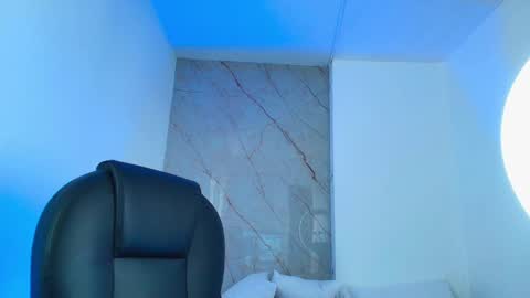 Snapshot of renata_reyes11 chatting on March 6, 2025, 10:52 am Renata online show from March 6, 2025, 10:52 am