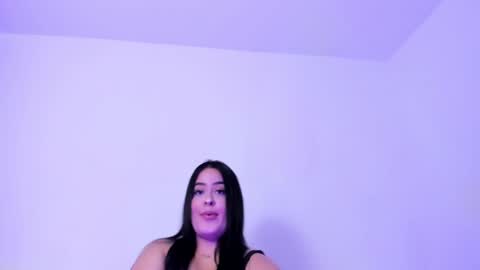 Snapshot of renata_reyes11 chatting on September 15, 2025, 9:48 pm Renata online show from September 15, 2025, 9:48 pm
