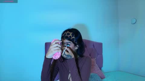 renata_velvet online show from April 7, 2026, 11:32 am