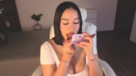 Snapshot of renaxi_smith chatting on June 29, 2026, 7:47 pm renaxi_smith online show from June 29, 2026, 7:47 pm