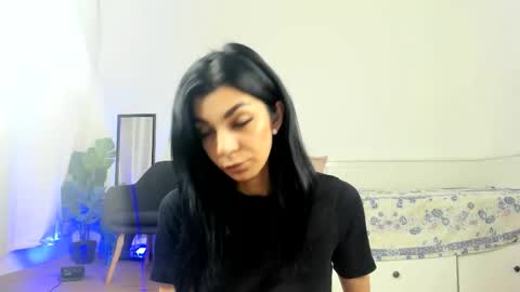 Rena online show from March 31, 2026, 3:08 am