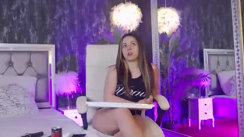 renesmesweet online show from March 18, 2026, 12:41 pm