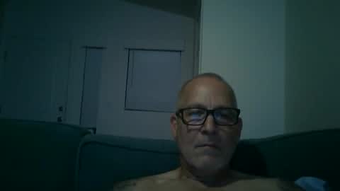 Snapshot of renewaz chatting on May 9, 2026, 5:01 am Renewaz online show from May 9, 2026, 5:01 am