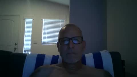 Snapshot of renewaz chatting on May 12, 2026, 6:49 pm Renewaz online show from May 12, 2026, 6:49 pm