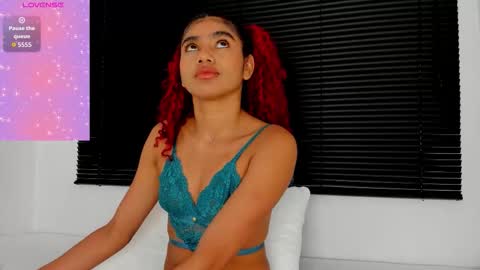  Renata  online show from October 6, 2025, 12:35 pm