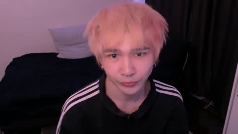 rennuts online show from March 26, 2026, 9:15 am