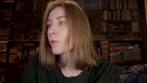 Snapshot of retromarie chatting on March 28, 2026, 6:18 pm Rie online show from March 28, 2026, 6:18 pm