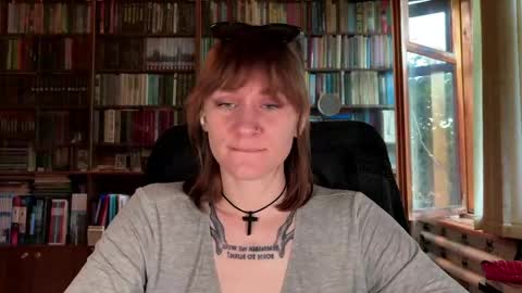 Rie online show from May 30, 2026, 3:42 pm