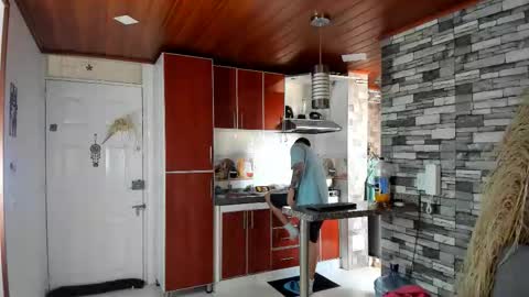 Snapshot of rey_masterhot chatting on October 12, 2025, 7:35 pm reymasterhot online show from October 12, 2025, 7:35 pm