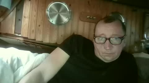 Snapshot of rezznova chatting on April 25, 2026, 8:50 am Joe online show from April 25, 2026, 8:50 am