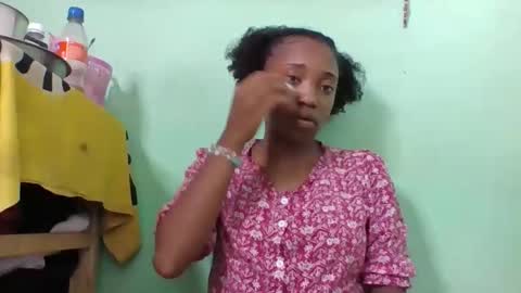 Snapshot of rhesa404090 chatting on March 19, 2026, 2:21 pm rhesa404090 online show from March 19, 2026, 2:21 pm