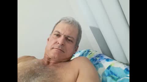 Snapshot of ricardo_brasil chatting on October 27, 2025, 1:09 am ricardo_brasil online show from October 27, 2025, 1:09 am