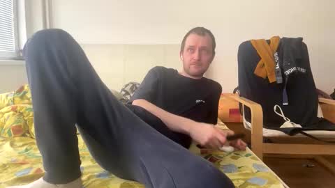 Snapshot of ricciardio chatting on March 6, 2025, 11:58 am ricciardio online show from March 6, 2025, 11:58 am