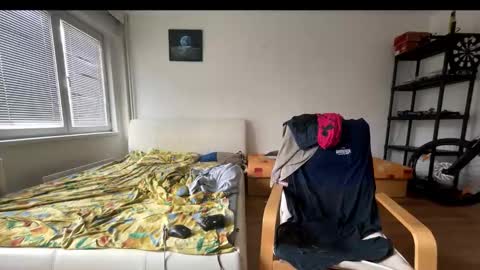 Snapshot of ricciardio chatting on October 9, 2025, 10:35 am ricciardio online show from October 9, 2025, 10:35 am