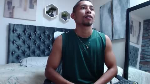 richar_voller online show from November 3, 2025, 11:33 am