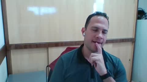 Snapshot of rick503835 chatting on September 9, 2025, 3:55 pm Rick Arian online show from September 9, 2025, 3:55 pm