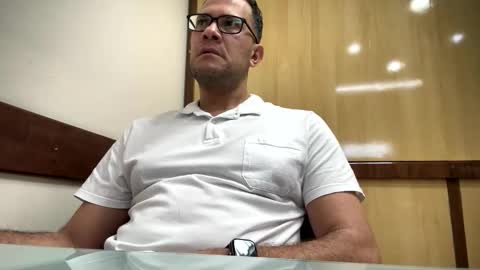 Snapshot of rick503835 chatting on October 15, 2025, 11:21 am Rick Arian online show from October 15, 2025, 11:21 am