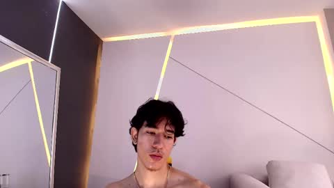 rick_flame06 online show from May 13, 2026, 2:14 pm