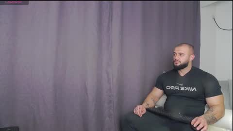 rickymiami1 online show from November 24, 2025, 6:29 pm