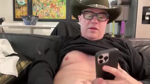 Snapshot of ridemaster26 chatting on December 20, 2025, 9:44 pm Ridemaster online show from December 20, 2025, 9:44 pm