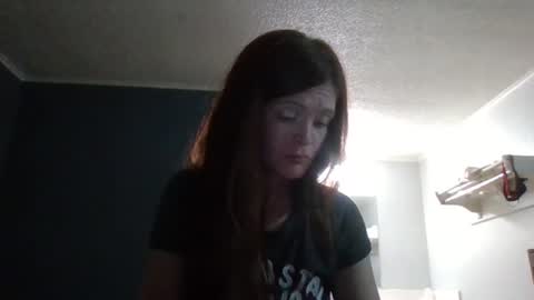 ridinghoodred online show from April 29, 2026, 5:22 am