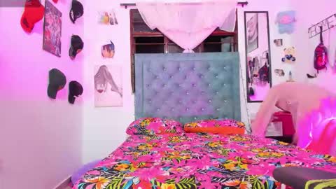 Rihanna hotx online show from February 12, 2026, 3:12 am