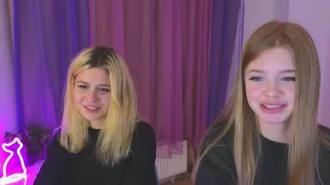 Rina online show from November 23, 2025, 10:09 pm