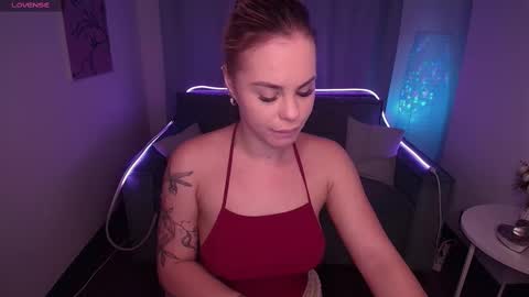 Snapshot of rikaraily chatting on February 25, 2025, 7:31 am Rika online show from February 25, 2025, 7:31 am