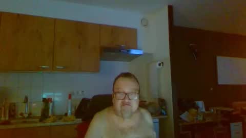 rikkerd55 online show from April 19, 2026, 5:07 am